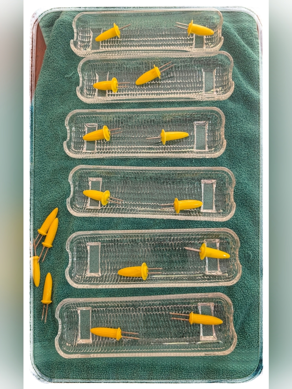 🌽✨ Vintage Indiana Glass Corn on the Cob Serving Set — Set of 6! ✨🌽